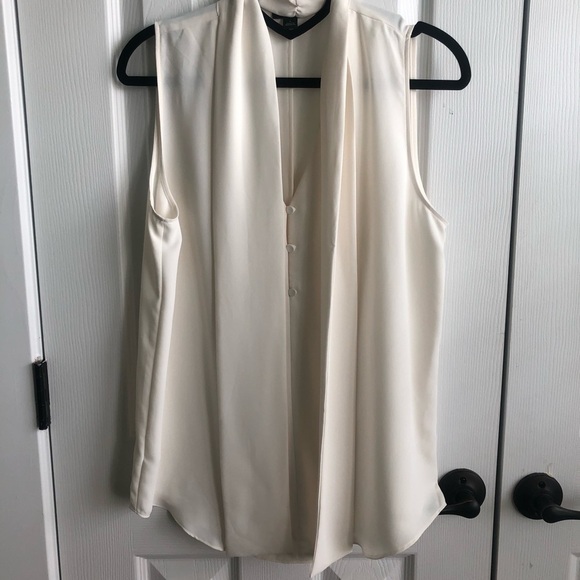 Ann Taylor Cream Tie-Neck Blouse | Size M | Sleeveless & Chic - Picture 4 of 9